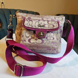 Coach Daisy Signature Swingpack Crossbody Adjustable-Item #713